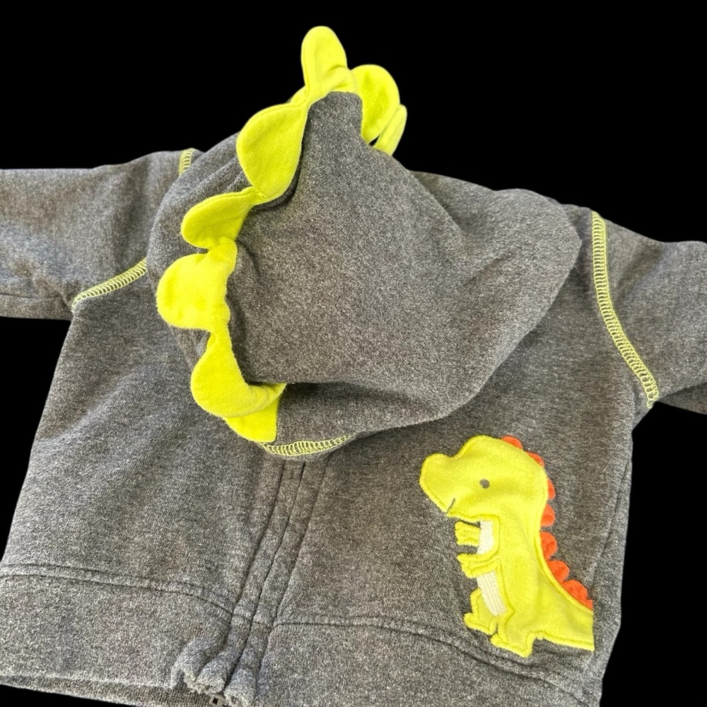 Bundle/ Lot Of 34 Baby Boy Clothes Size 6 Months Pants Bodysuits Hoodies - Picture 10 of 10
